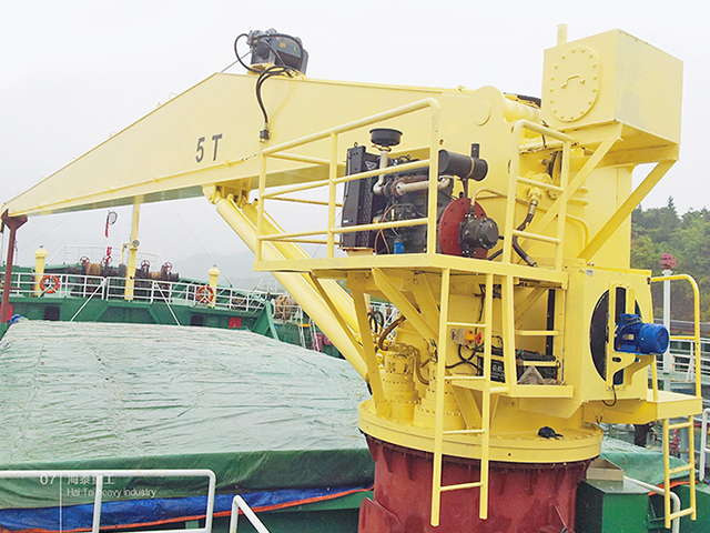 deck crane